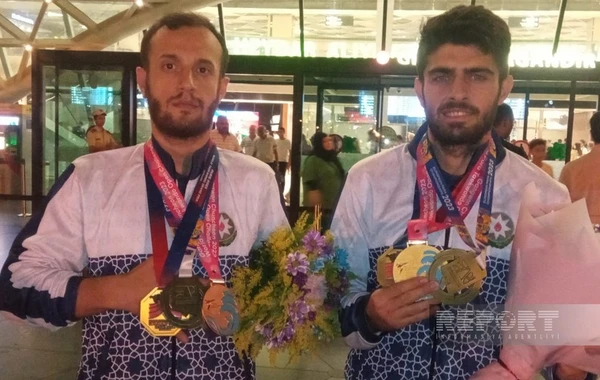 Beynəlxalq yarışlarda uğurla çıxış edən parataekvondoçularımız Vətənə dönüblər - FOTO