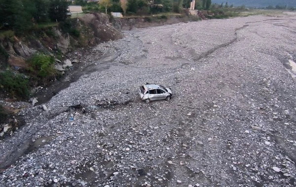 Maşın çaya aşdı, qaçırılan qız öldü - Azərbaycanda dəhşətli hadisə - FOTO - YENİLƏNİB