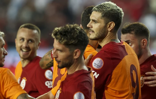 "Qalatasaray"ın Çempionlar Liqası üçün heyəti - FOTO