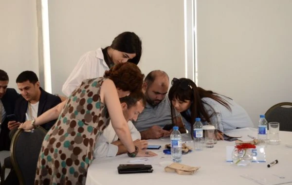 “AzInTelecom” jurnalistlər üçün təlim keçirdi - FOTO