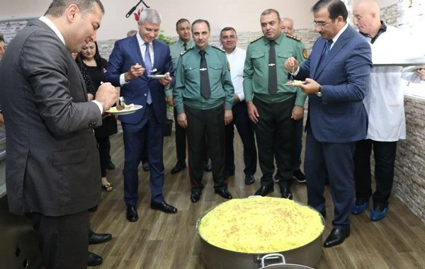 Aşpazlıq kursuna cəlb edilmiş məhkumlara sertifikatlar təqdim edilib - FOTO