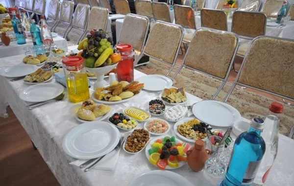 Azərbaycanın bu kəndində yas mərasimlərində ehsan verilməsi ləğv edildi - Qaydanı pozanlar... - FOTO