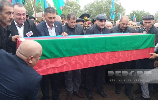 Otuz il əvvəl şəhid olan hərbçinin cənazəsi Füzuliyə gətirilib - FOTO