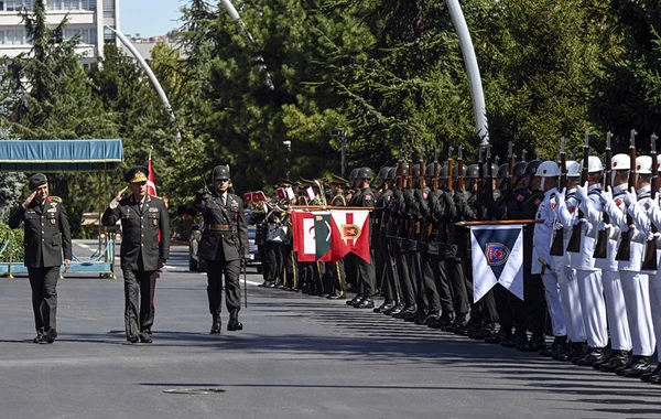 Azərbaycan Ordusunun Baş Qərargah rəisi türkiyəli həmkarı ilə görüşüb - FOTO