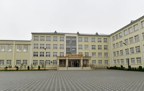 İlham Əliyev Xırdalan şəhər 11 nömrəli tam orta məktəbin yeni binasının açılışında iştirak edib - FOTO - YENİLƏNİB