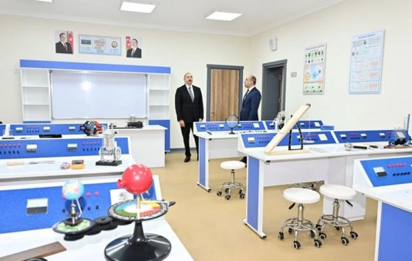 Президент Азербайджана принял участие в открытии нового здания полной средней школы №11 города Хырдалан - ФОТО