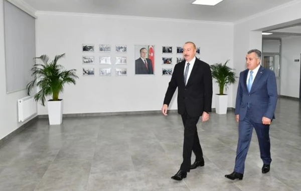 Президент Азербайджана принял участие в открытии нового здания полной средней школы №11 города Хырдалан - ФОТО