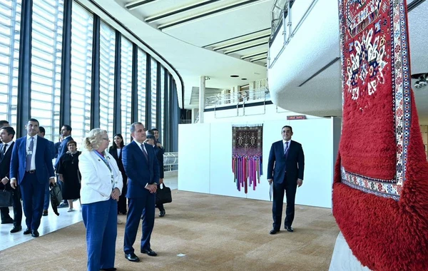 Ceyhun Bayramov BMT-nin Cenevrədəki Ofisində xalça sərgisinin açılışında iştirak edib - FOTO
