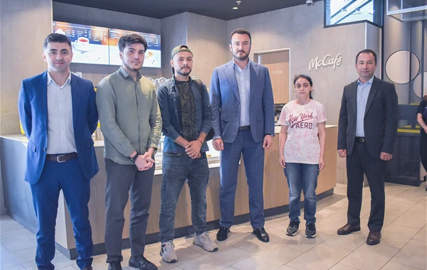 “McDonald’s Azərbaycan”ın dəstək olduğu tələbələrlə görüş keçirildi - FOTO