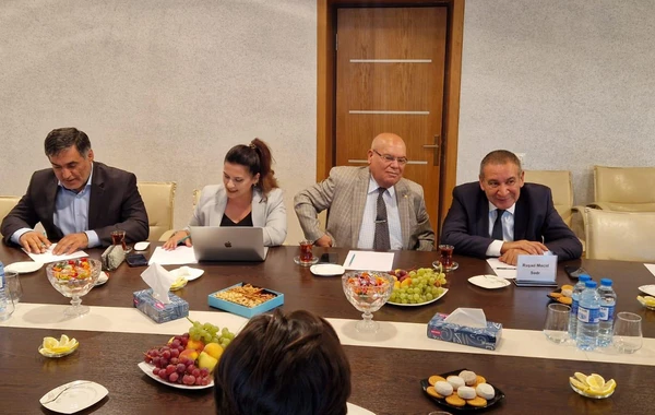 Mətbuat Şurasında Pakistandan olan bir qrup media nümayəndəsi ilə görüş keçirilib - FOTO