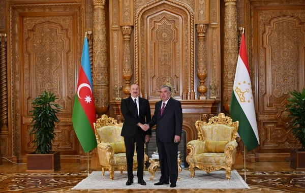 Düşənbədə İlham Əliyevin Emoməli Rəhmonla təkbətək görüşü olub - YENİLƏNİB - FOTO