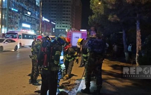 В результате повреждения подземного кабеля в Сумгайыте часть города осталась без света - ФОТО