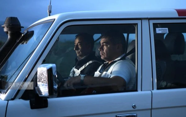 Автомобили МККК с продовольственным грузом движутся в сторону Ханкенди - ОБНОВЛЕНО + ВИДЕО