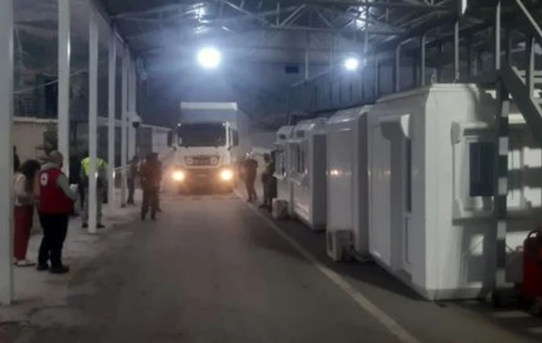 Грузовик МККК с продовольственным грузом досмотрен на ППП "Лачын" и едет в Ханкенди - ФОТО/ВИДЕО