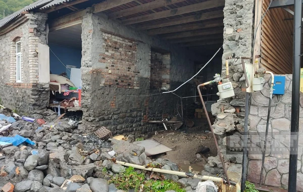 Yağış suyu Zaqatalada yaşayış evinin bir hissəsini dağıdıb - FOTO