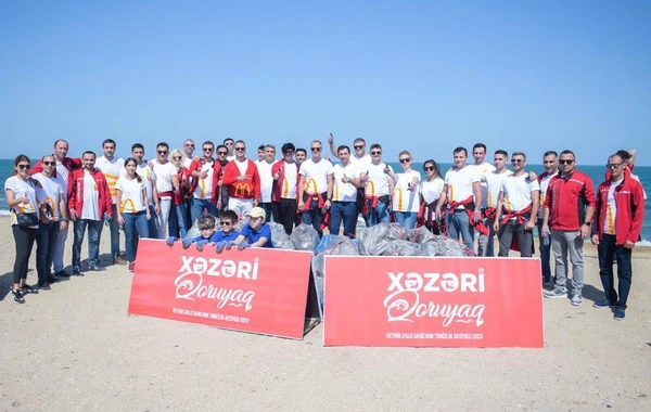 “Xəzəri qoruyaq”: “McDonald’s Azərbaycan”ın əməkdaşları sahilin tullantılardan təmizlənməsi aksiyasında iştirak ediblər - FOTO