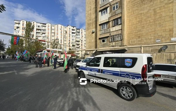 Погибший в результате теракта полицейский Хазар Заманов предан земле - ОБНОВЛЕНО-1 + ПРЯМОЙ ЭФИР