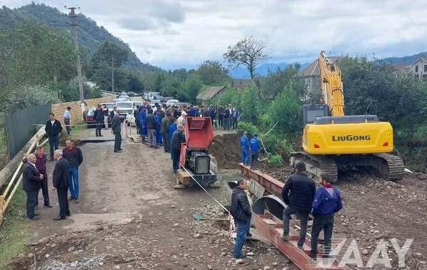 В Астаре восстановлено движение автотранспорта на участке, где расположен поврежденный мост - ФОТО
