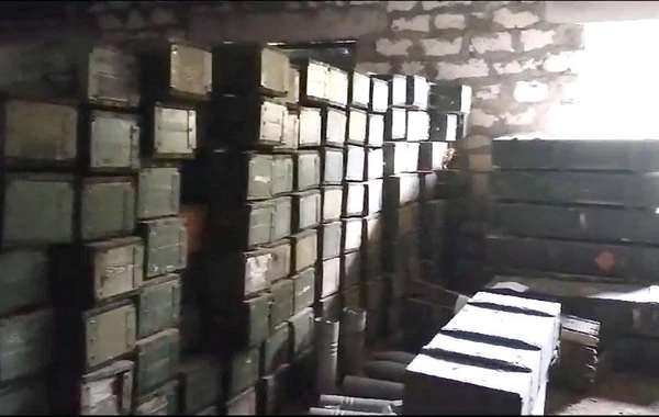 Kəlbəcərdə sursat anbarı aşkar olundu - FOTO/VİDEO