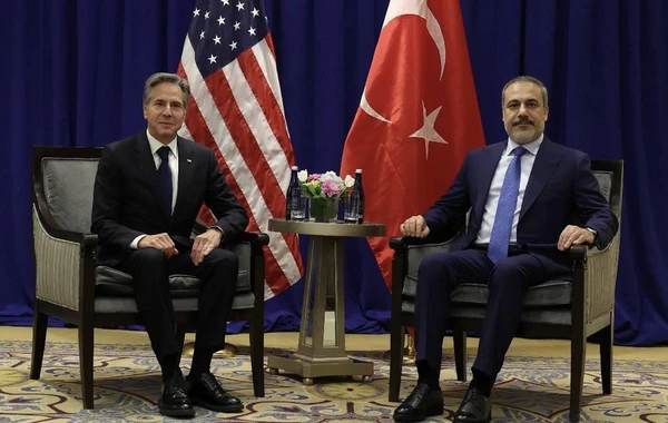 Fidan Blinkenlə Qarabağdakı son hadisələri müzakirə ediblər - YENİLƏNİB