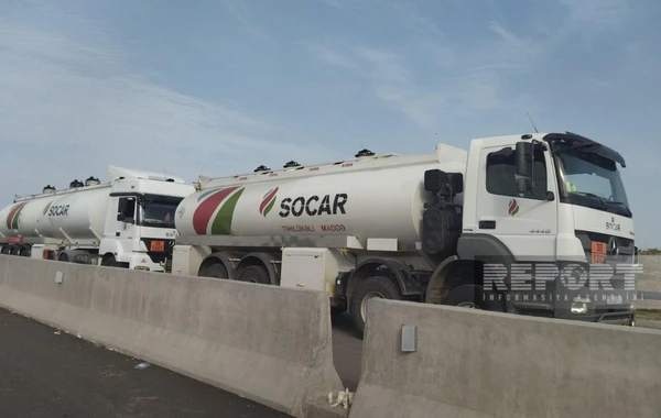 Azərbaycan Qarabağın erməni sakinləri üçün yanacaq göndərib - FOTO