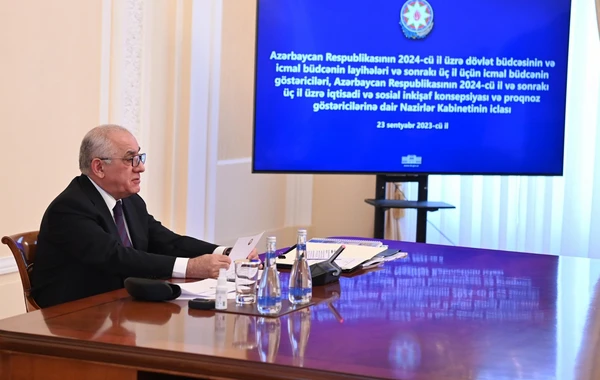 Nazirlər Kabinetinin geniş iclasında gələn ilin dövlət büdcəsi layihəsi müzakirə olunub - FOTO
