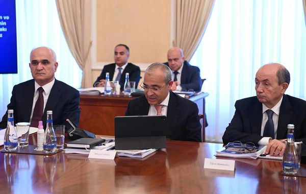 Nazirlər Kabinetinin geniş iclasında gələn ilin dövlət büdcəsi layihəsi müzakirə olunub - FOTO