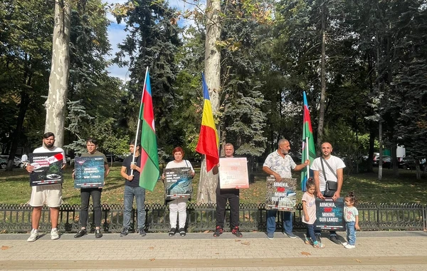 Moldova azərbaycanlıları BMT-nin Kişineudakı nümayəndəliyi qarşısında aksiya keçiriblər - FOTO