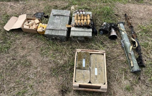 На территории Агдамского района конфискована боевая техника, оружие и боеприпасы различного назначения - ФОТО