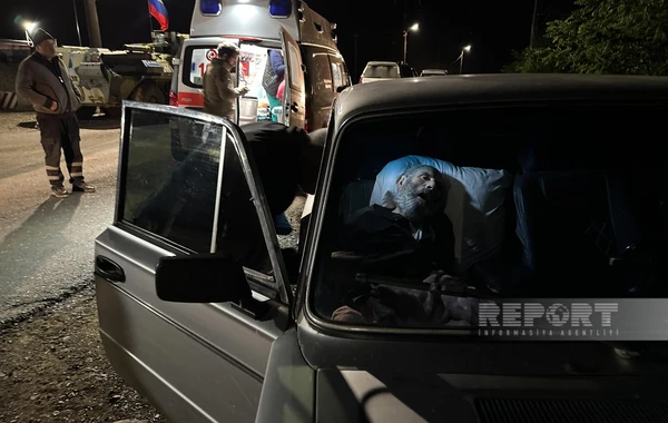 Азербайджанская полиция и медики помогли армянским жителям Карабаха