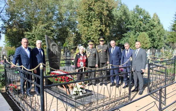 Azərbaycanın Belarus əsilli Milli Qəhrəmanının xatirəsi anılıb - FOTO