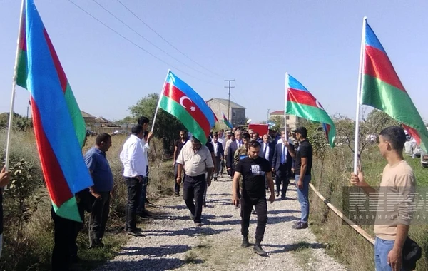 В Сальяне похоронили военнослужащего, останки которого были обнаружены спустя 30 лет - ФОТО