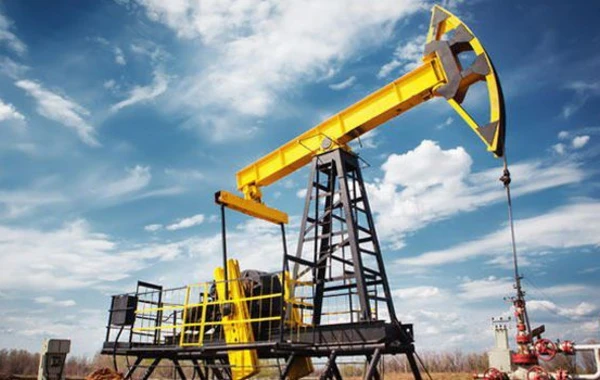 Azərbaycan nefti 1 % ucuzlaşıb