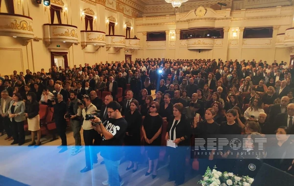 Milli Qəhrəman Riad Əhmədovun nəşi dəfn edilir  - FOTO - YENİLƏNİB
