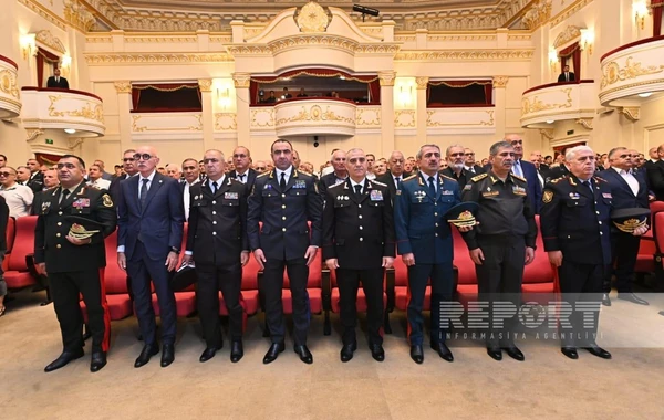 Milli Qəhrəman Riad Əhmədovun nəşi dəfn edilir  - FOTO - YENİLƏNİB