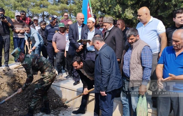 31 ildən sonra meyitinin qalıqları Şuşada tapılan şəhid Şamaxıda dəfn edilib -  FOTO - YENİLƏNİB