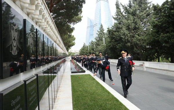 Prokurorluq orqanlarının xidməti fəaliyyətdə fərqlənən əməkdaşları mükafatlandırılıb - FOTO