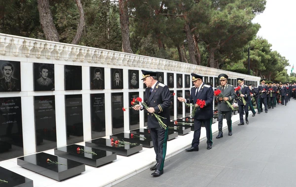 Prokurorluq orqanlarının xidməti fəaliyyətdə fərqlənən əməkdaşları mükafatlandırılıb - FOTO