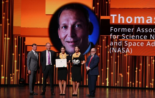 Ильхам Алиев и Мехрибан Алиева приняли участие в открытии 74-го Международного конгресса астронавтики - ФОТО
