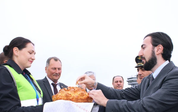 AZAL выполнил первый рейс по маршруту Баку - Минск - Баку - ФОТО
