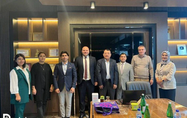 Azərbaycanlı jurnalistlər Özbəkistanda mühüm görüşlər keçirib - FOTO