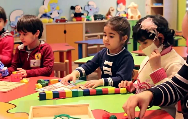 Bağçalarda tərbiyəçi-müəllim işləmək istəyənlərin NƏZƏRİNƏ - FOTO