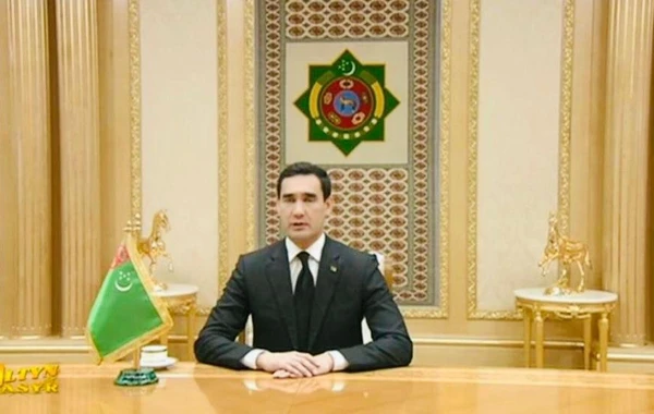 Посол Азербайджана вручил верительные грамоты президенту Туркменистана - ФОТО
