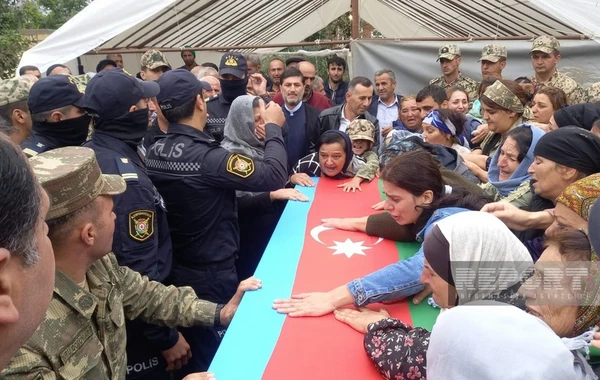 Şəhid Yusif Xəlilov Lənkəranda dəfn edilib - YENİLƏNİB - FOTO