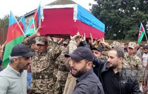 Şəhid Yusif Xəlilov Lənkəranda dəfn edilib - YENİLƏNİB - FOTO