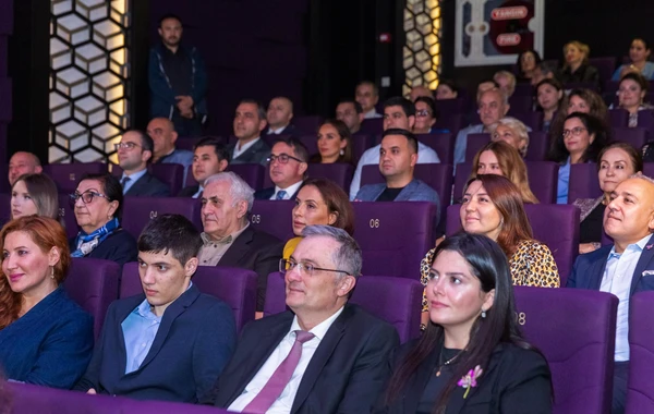 AZAL Heydər Əliyevin İtaliya səfəri barədə film hazırlanmasına dəstək verib - FOTO