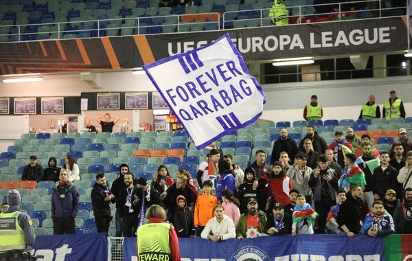 "Qarabağ" futbolçularının İsveçdə azərbaycanlı azarkeşlərlə QƏLƏBƏ SEVİNCİ - VİDEO