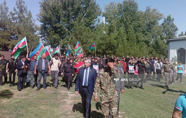 Antiterror tədbirlərində yaralanaraq şəhid olan polis dəfn edilib - FOTO
