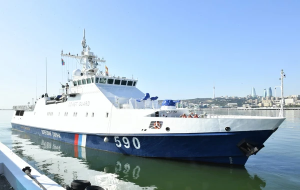 Rusiyanın hərbi gəmisi Bakıda olub - FOTO