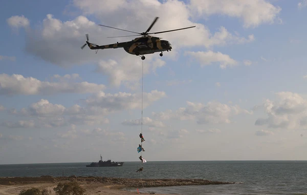 Azərbaycan və Qazaxıstan müdafiə nazirləri “Xəzri-2023” birgə taktiki təliminin növbəti mərhələsini izləyiblər - FOTO/VİDEO